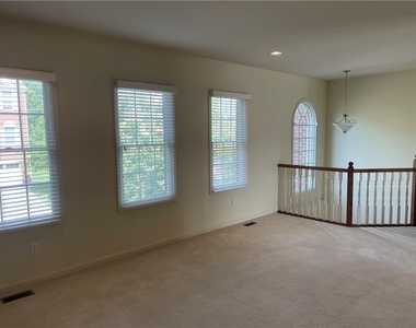 334 Marshall Heights Dr - Photo Thumbnail 5