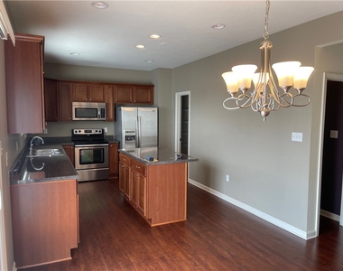 334 Marshall Heights Dr - Photo Thumbnail 12