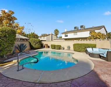 3182 Moonflower Drive - Photo Thumbnail 3