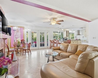 3182 Moonflower Drive - Photo Thumbnail 9