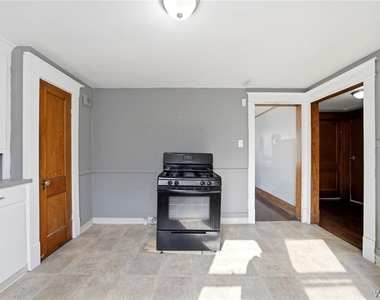 220 Dartmouth Avenue - Photo Thumbnail 16
