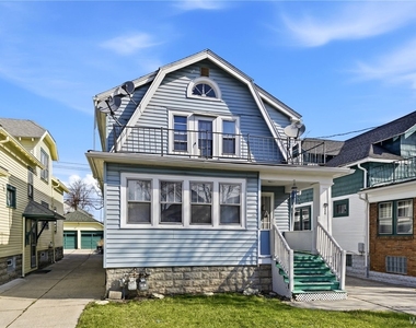 220 Dartmouth Avenue - Photo Thumbnail 2