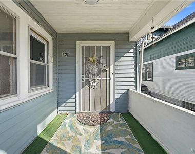 220 Dartmouth Avenue - Photo Thumbnail 4