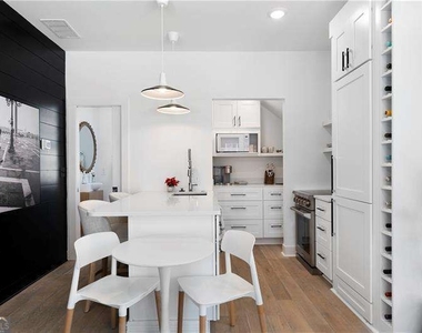 217 Arnold Mill Road - Photo Thumbnail 5