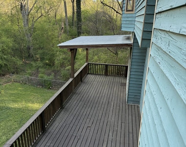 82 Geraldine Drive Se - Photo Thumbnail 4