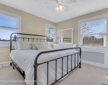 102 Dixon Avenue - Photo Thumbnail 24