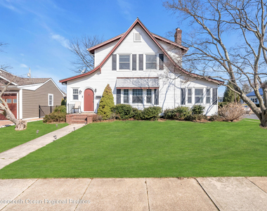 102 Dixon Avenue - Photo Thumbnail 2