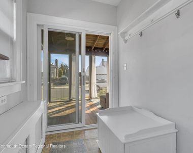 102 Dixon Avenue - Photo Thumbnail 18