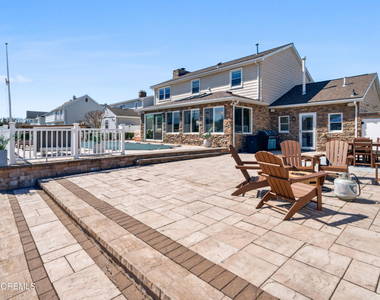 242 Curtis Point Drive - Photo Thumbnail 27