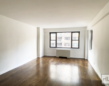 East 56 Street - Photo Thumbnail 1
