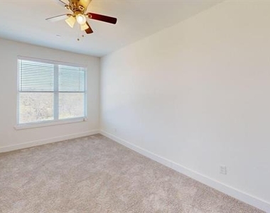 349 Mule Deer Drive - Photo Thumbnail 14
