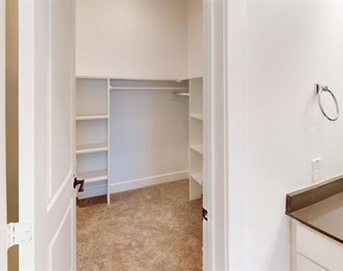 349 Mule Deer Drive - Photo Thumbnail 16