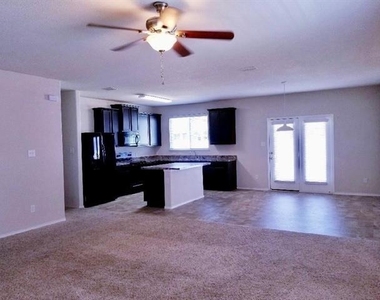 9185 Blackstone Drive - Photo Thumbnail 2