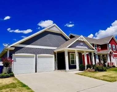 9185 Blackstone Drive - Photo Thumbnail 7
