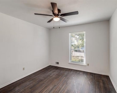 15825 El Estado Drive - Photo Thumbnail 8