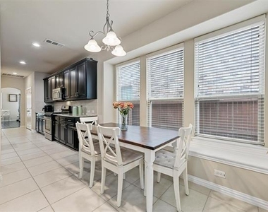 10513 Sedalia Drive - Photo Thumbnail 13