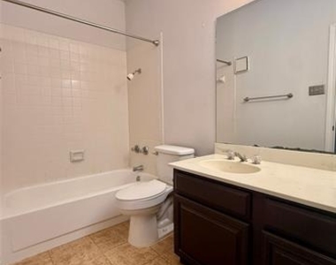 14277 Preston Road - Photo Thumbnail 3