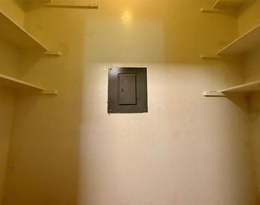 14277 Preston Road - Photo Thumbnail 5