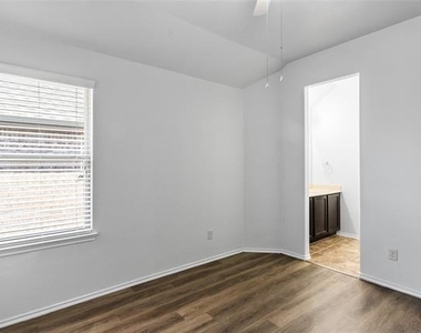 524 Mount Olive Avenue - Photo Thumbnail 26