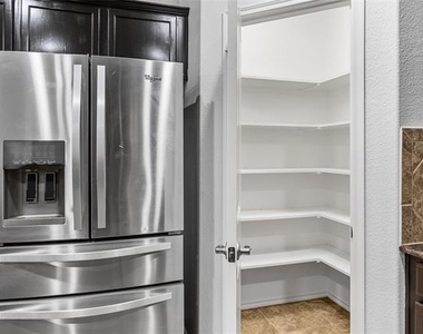 524 Mount Olive Avenue - Photo Thumbnail 14