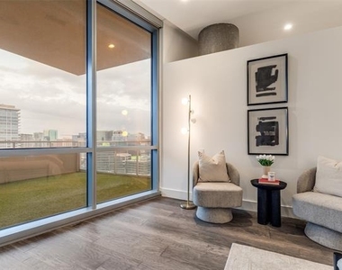 2200 Victory Avenue - Photo Thumbnail 14