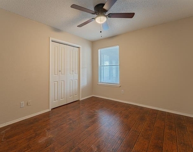 5807 Rock Meadow Trail - Photo Thumbnail 22