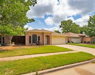 5807 Rock Meadow Trail - Photo Thumbnail 35