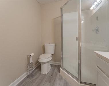 5807 Rock Meadow Trail - Photo Thumbnail 12