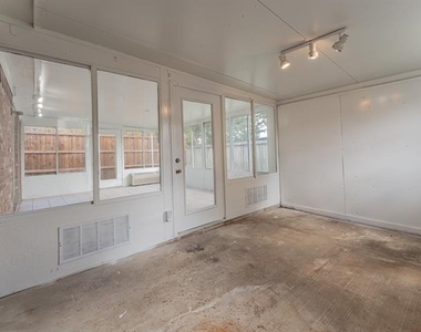 5807 Rock Meadow Trail - Photo Thumbnail 29