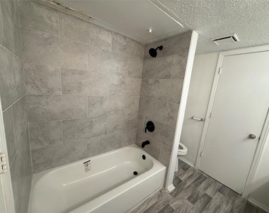 6304 Alissa Drive - Photo Thumbnail 6