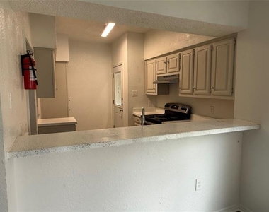 6304 Alissa Drive - Photo Thumbnail 3