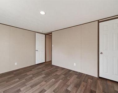 10895 Catfish Drive - Photo Thumbnail 7
