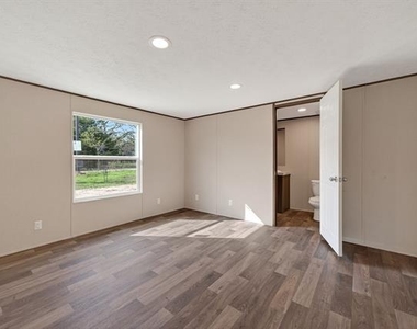 10895 Catfish Drive - Photo Thumbnail 3