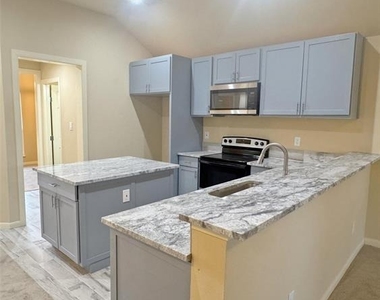 3912 Oneal Street - Photo Thumbnail 5