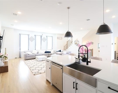 1205 Marc Place - Photo Thumbnail 16