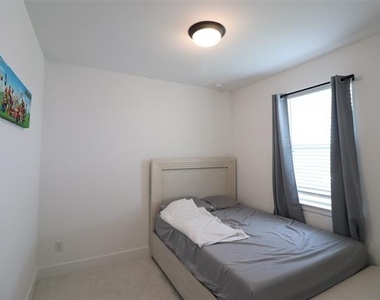 1205 Marc Place - Photo Thumbnail 27