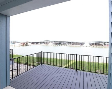 1205 Marc Place - Photo Thumbnail 7