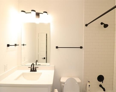 1205 Marc Place - Photo Thumbnail 4