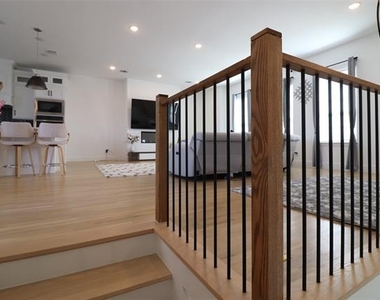 1205 Marc Place - Photo Thumbnail 10