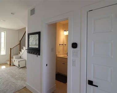 1205 Marc Place - Photo Thumbnail 6