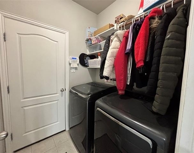 5628 Barrique Boulevard - Photo Thumbnail 17