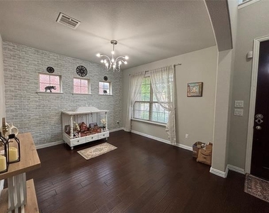 5628 Barrique Boulevard - Photo Thumbnail 2