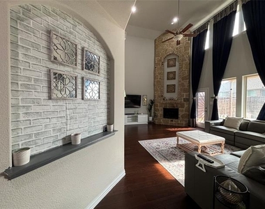 5628 Barrique Boulevard - Photo Thumbnail 5