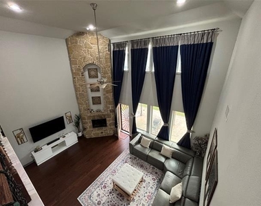 5628 Barrique Boulevard - Photo Thumbnail 7