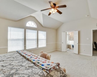 10153 Ferry Farm Lane - Photo Thumbnail 19