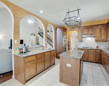 10153 Ferry Farm Lane - Photo Thumbnail 13