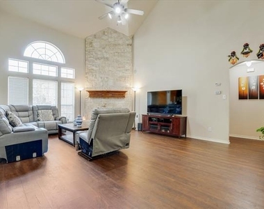 10153 Ferry Farm Lane - Photo Thumbnail 8