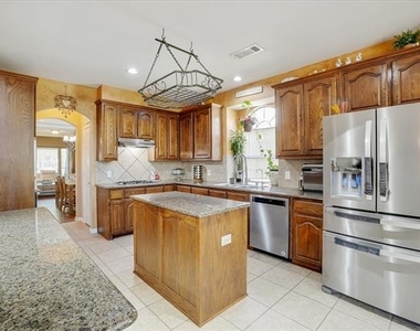 10153 Ferry Farm Lane - Photo Thumbnail 12