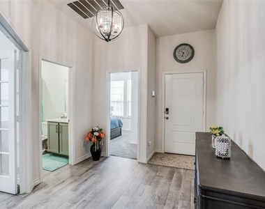 3208 Brady Starr Drive - Photo Thumbnail 3