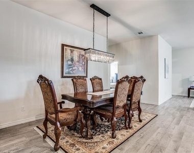 3208 Brady Starr Drive - Photo Thumbnail 11
